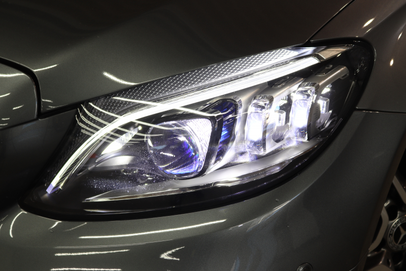 メルセデスベンツ Cクラス C200ｽﾃｰｼｮﾝﾜｺﾞﾝ AVG AMGﾗｲﾝ ﾚｻﾞｰｴｸｽｸﾙｰｼﾌﾞ&ﾚｰﾀﾞｰｾｰﾌﾃｨPKG　BSG搭載 後期 1ｵｰﾅｰ 赤本革 ﾊﾟﾉﾗﾏSR HUD HDDﾅﾋﾞTV ｽﾏﾎ連携 ﾌﾞﾙﾒｽﾀｰ ﾊﾞｯｸｶﾒﾗ PTS LEDﾗｲﾄ ﾊﾝｽﾞﾌﾘｰA AMGｴｱﾛ&18AW ｴｱｻｽ 9AT 希少色ｾﾚﾅｲﾄｸﾞﾚｰM　2年保証