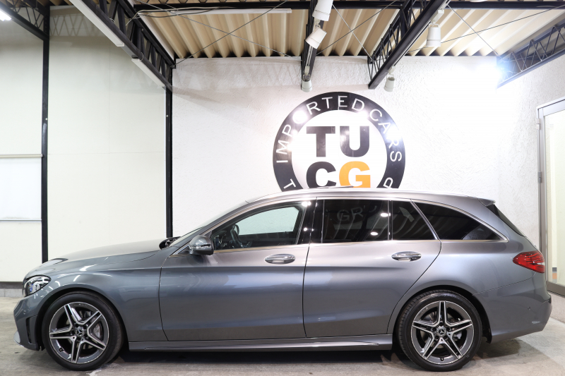 メルセデスベンツ Cクラス C200ｽﾃｰｼｮﾝﾜｺﾞﾝ AVG AMGﾗｲﾝ ﾚｻﾞｰｴｸｽｸﾙｰｼﾌﾞ&ﾚｰﾀﾞｰｾｰﾌﾃｨPKG　BSG搭載 後期 1ｵｰﾅｰ 赤本革 ﾊﾟﾉﾗﾏSR HUD HDDﾅﾋﾞTV ｽﾏﾎ連携 ﾌﾞﾙﾒｽﾀｰ ﾊﾞｯｸｶﾒﾗ PTS LEDﾗｲﾄ ﾊﾝｽﾞﾌﾘｰA AMGｴｱﾛ&18AW ｴｱｻｽ 9AT 希少色ｾﾚﾅｲﾄｸﾞﾚｰM　2年保証