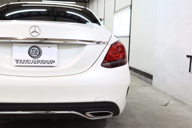 メルセデスベンツ Cクラス C200 AVG AMGﾗｲﾝ ﾚｻﾞｰｴｸｽｸﾙｰｼﾌﾞ&ﾚｰﾀﾞｰｾｰﾌﾃｨPKG　BSG搭載 後期 ｷｰﾚｽｺﾞｰ 黒本革 ﾍｯﾄﾞｱｯﾌﾟD HDDﾅﾋﾞTV ｽﾏﾎ連携 ﾌﾞﾙﾒｽﾀｰ ﾊﾞｯｸｶﾒﾗ PTS LEDﾗｲﾄ ﾊﾝｽﾞﾌﾘｰA AMGｴｱﾛ&18AW ｴｱｻｽ 9AT　2年保証