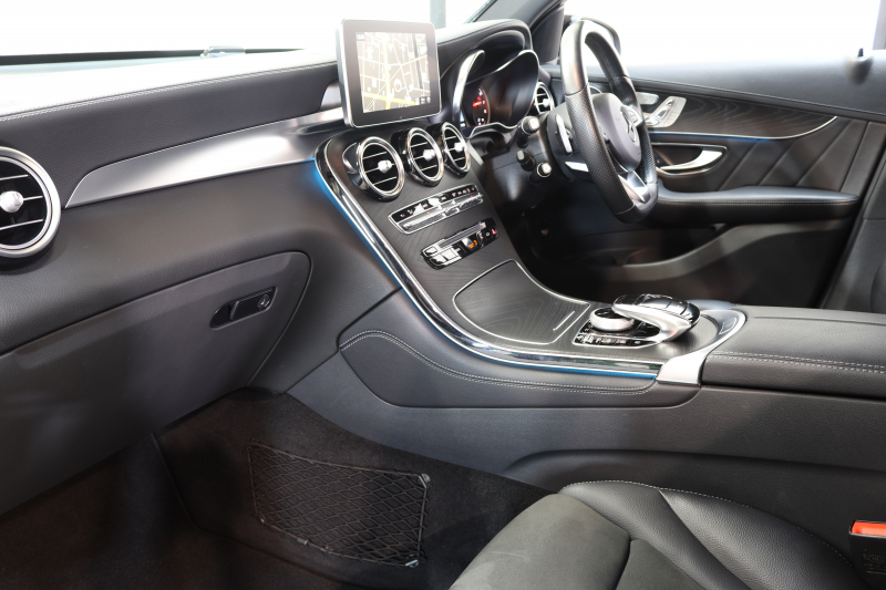 メルセデスベンツ GLC GLC250 4MATIC ｽﾎﾟｰﾂ ﾚｰﾀﾞｰｾｰﾌﾃｨPKG　ｷｰﾚｽｺﾞｰ ﾌﾞﾗｯｸﾚｻﾞｰDINAMICAｼｰﾄ ﾍｯﾄﾞｱｯﾌﾟD HDDﾅﾋﾞTV BT音楽 360ｶﾒﾗ PTS LEDﾗｲﾄ ﾊﾝｽﾞﾌﾘｰA AMGｴｱﾛ&19AW ﾀﾞｲﾅﾐｯｸS ｴｱｻｽ 9AT　2年保証