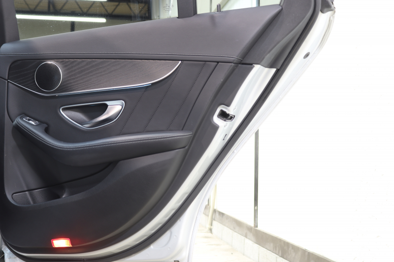 メルセデスベンツ Cクラス C200ｽﾃｰｼｮﾝﾜｺﾞﾝ ｽﾎﾟｰﾂ ﾚｰﾀﾞｰｾｰﾌﾃｨPKG　中期 1ｵｰﾅｰ 黒革 純正ﾅﾋﾞTV BT音楽 ﾊﾞｯｸｶﾒﾗ PTS LEDﾗｲﾄ 自動Rｹﾞｰﾄ AMGｴｱﾛ&18AW ﾀﾞｲﾅﾐｯｸｾﾚｸﾄ ｴｱｻｽ 9AT　2年保証