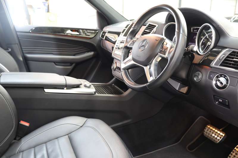 メルセデスベンツ Mクラス ML350 4MATIC AMGｽﾎﾟｰﾂ&AMGｴｸｽｸﾙｰｼﾌﾞ&ｺﾝﾌｫｰﾄ&ﾚｰﾀﾞｰｾｰﾌﾃｨPKG　最終ﾓﾃﾞﾙ ｷｰﾚｽｺﾞｰ 黒本革 ﾊﾟﾉﾗﾏSR 純正ﾅﾋﾞTV BT音楽 360ｶﾒﾗ PTS DSRC 自動Rｹﾞｰﾄ AMGｴｱﾛ&20AW ｷｾﾉﾝ　2年保証