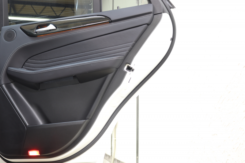 メルセデスベンツ Mクラス ML350 4MATIC AMGｽﾎﾟｰﾂ&AMGｴｸｽｸﾙｰｼﾌﾞ&ｺﾝﾌｫｰﾄ&ﾚｰﾀﾞｰｾｰﾌﾃｨPKG　最終ﾓﾃﾞﾙ ｷｰﾚｽｺﾞｰ 黒本革 ﾊﾟﾉﾗﾏSR 純正ﾅﾋﾞTV BT音楽 360ｶﾒﾗ PTS DSRC 自動Rｹﾞｰﾄ AMGｴｱﾛ&20AW ｷｾﾉﾝ　2年保証