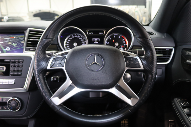 メルセデスベンツ Mクラス ML350 4MATIC AMGｽﾎﾟｰﾂ&AMGｴｸｽｸﾙｰｼﾌﾞ&ｺﾝﾌｫｰﾄ&ﾚｰﾀﾞｰｾｰﾌﾃｨPKG　最終ﾓﾃﾞﾙ ｷｰﾚｽｺﾞｰ 黒本革 ﾊﾟﾉﾗﾏSR 純正ﾅﾋﾞTV BT音楽 360ｶﾒﾗ PTS DSRC 自動Rｹﾞｰﾄ AMGｴｱﾛ&20AW ｷｾﾉﾝ　2年保証