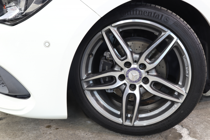 メルセデスベンツ CLAクラス CLA180ｼｭｰﾃｨﾝｸﾞﾌﾞﾚｰｸ ｽﾎﾟｰﾂ AMGﾚｻﾞｰｴｸｽｸﾙｰｼﾌﾞ&ﾚｰﾀﾞｰｾｰﾌﾃｨPKG　後期 ｷｰﾚｽｺﾞｰ 黒本革 ﾊﾟﾉﾗﾏSR HDDﾅﾋﾞTV&ｷｬﾝｾﾗｰ ｽﾏﾎ連携 harman/kardon ﾊﾞｯｸｶﾒﾗ PTS LEDﾗｲﾄ 自動Rｹﾞｰﾄ ﾊﾝｽﾞﾌﾘｰA AMGｴｱﾛ&18AW 7AT　2年保証