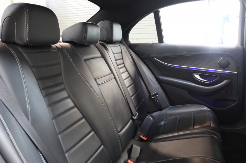 メルセデスベンツ Eクラス E220d AVG AMGﾗｲﾝ ﾚｰﾀﾞｰｾｰﾌﾃｨPKG　中期 ｷｰﾚｽｺﾞｰ 黒本革 ｼｰﾄﾋｰﾀｰ HDDﾅﾋﾞTV ｽﾏﾎ連携 BT音楽 360ｶﾒﾗ PTS LEDﾍｯﾄﾞﾗｲﾄ AMGｴｱﾛ&19AW ﾀﾞｲﾅﾐｯｸｾﾚｸﾄ ﾊﾟﾄﾞﾙｼﾌﾄ 9AT　2年保証