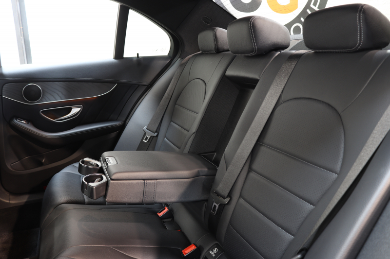 メルセデスベンツ Cクラス C200 AVG AMGﾗｲﾝ ﾚｰﾀﾞｰｾｰﾌﾃｨPKG　中期 C43仕様 ｷｰﾚｽｺﾞｰ 黒革 HDDﾅﾋﾞTV BT音楽 ﾊﾞｯｸｶﾒﾗ PTS DSRC LEDﾍｯﾄﾞﾗｲﾄ AMGｴｱﾛ&18AW C43ｸﾞﾘﾙ ﾄﾗﾝｸｽﾎﾟｲﾗ- ｴｸﾞｿﾞｰｽﾄｴﾝﾄﾞ ﾀﾞｲﾅﾐｯｸS ｴｱｻｽ 9AT　2年保証