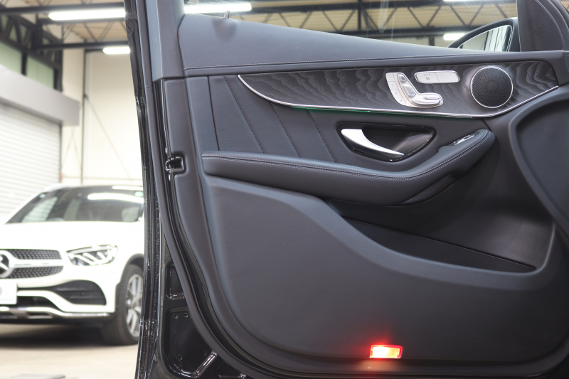 メルセデスベンツ GLC GLC220d 4MATIC AMGﾗｲﾝ ﾚｰﾀﾞｰｾｰﾌﾃｨPKG　後期 ｷｰﾚｽｺﾞｰ ﾚｻﾞｰDINAMICAｼｰﾄ ﾊﾟﾉﾗﾏSR MBUXﾅﾋﾞTV BT音楽 360ｶﾒﾗ PTS LEDﾗｲﾄ ﾊﾝｽﾞﾌﾘｰA AMGｴｱﾛ&19AW ｴｱｻｽ ﾜｲﾔﾚｽ充電 9AT　2年保証