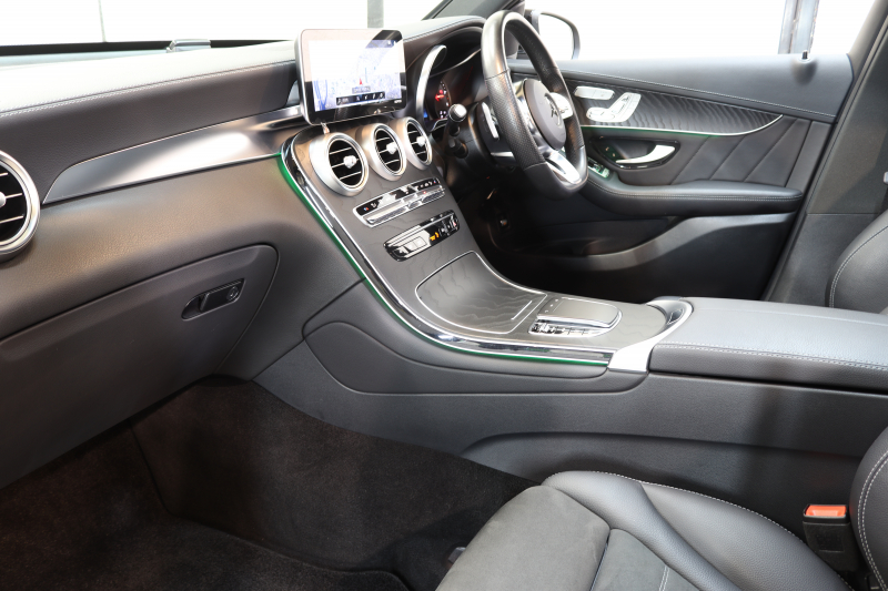 メルセデスベンツ GLC GLC220d 4MATIC AMGﾗｲﾝ ﾚｰﾀﾞｰｾｰﾌﾃｨPKG　後期 ｷｰﾚｽｺﾞｰ ﾚｻﾞｰDINAMICAｼｰﾄ ﾊﾟﾉﾗﾏSR MBUXﾅﾋﾞTV BT音楽 360ｶﾒﾗ PTS LEDﾗｲﾄ ﾊﾝｽﾞﾌﾘｰA AMGｴｱﾛ&19AW ｴｱｻｽ ﾜｲﾔﾚｽ充電 9AT　2年保証