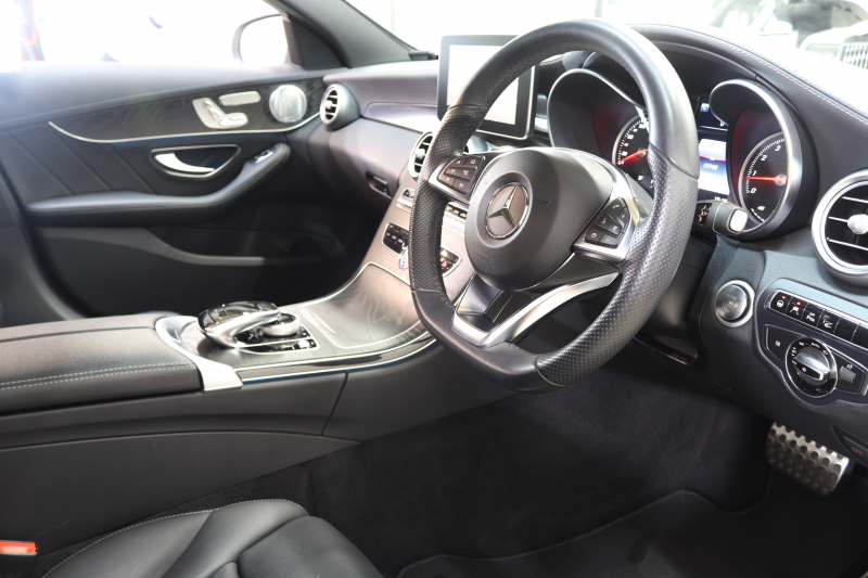 メルセデスベンツ Cクラス C250 ｽﾎﾟｰﾂ ﾚｻﾞｰｴｸｽｸﾙｰｼﾌﾞ&ﾚｰﾀﾞｰｾｰﾌﾃｨPKG ｷｰﾚｽｺﾞｰ 黒本革 HUD HDDﾅﾋﾞTV ﾌﾞﾙﾒｽﾀ BT音楽 ﾊﾞｯｸｶﾒﾗ PTS LEDﾗｲﾄ 自動ﾄﾗﾝｸ ｴｱﾊﾞﾗﾝｽPKG AMGｴｱﾛ&18AW ｴｱｻｽ　2年保証