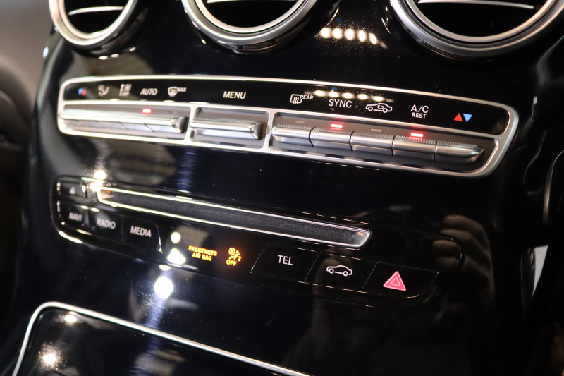 メルセデスベンツ GLC GLC250 4MATIC ｽﾎﾟｰﾂ ﾚｰﾀﾞｰｾｰﾌﾃｨPKG　ｷｰﾚｽｺﾞｰ ﾌﾞﾗｯｸﾚｻﾞｰDINAMICAｼｰﾄ HDDﾅﾋﾞTV&ｷｬﾝｾﾗｰ BT音楽 360ｶﾒﾗ PTS LEDﾗｲﾄ ﾊﾝｽﾞﾌﾘｰA AMGｴｱﾛ&19AW ﾀﾞｲﾅﾐｯｸS ﾊﾟﾅﾒﾘｶｰﾅｸﾞﾘﾙ 9AT　2年保証