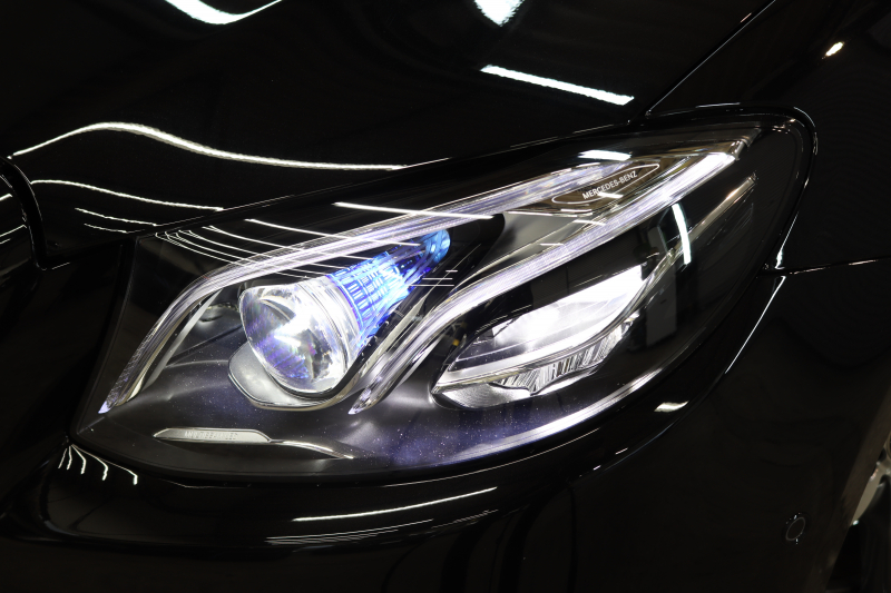 メルセデスベンツ Eクラス E300ｽﾃｰｼｮﾝﾜｺﾞﾝ AVG ｽﾎﾟｰﾂ ｴｸｽｸﾙｰｼﾌﾞ&ﾚｰﾀﾞｰｾｰﾌﾃｨPKG　中期 NEWｽﾃｱﾘﾝｸﾞ ｷｰﾚｽｺﾞｰ 黒本革 ﾊﾟﾉﾗﾏSR ﾍｯﾄﾞｱｯﾌﾟD HDDﾅﾋﾞTV ｽﾏﾎ連携 ﾌﾞﾙﾒｽﾀｰ 360ｶﾒﾗ PTS LEDﾗｲﾄ ﾊﾝｽﾞﾌﾘｰA AMGｴｱﾛ&19AW ﾀﾞｲﾅﾐｯｸS 9AT　2年保証