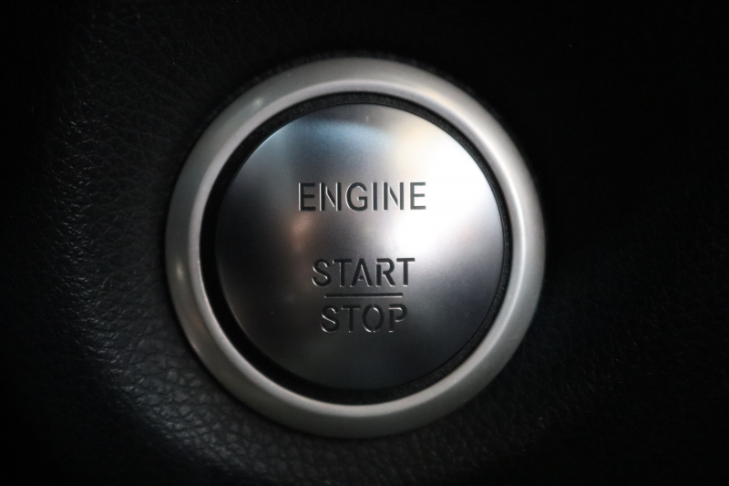 メルセデスベンツ Aクラス A180ｽﾎﾟｰﾂ ﾚｰﾀﾞｰｾｰﾌﾃｨPKG　後期 ｷｰﾚｽｺﾞｰ ﾌﾞﾗｯｸﾚｻﾞｰDINAMICAｼｰﾄ ｼｰﾄﾋｰﾀｰ HDDﾅﾋﾞTV BT音楽 ﾊﾞｯｸｶﾒﾗ PTS LEDﾗｲﾄ AMGｴｱﾛ&18AW ﾀﾞｲﾅﾐｯｸS ｽﾎﾟｰﾂｻｽﾍﾟﾝｼｮﾝ 7AT　2年保証