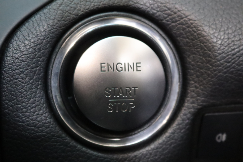 AMG SLC SLC43 ﾚｯﾄﾞｱｰﾄｴﾃﾞｨｼｮﾝ ﾚｰﾀﾞｰｾｰﾌﾃｨPKG　特別仕様車 1ｵｰﾅｰ ｷｰﾚｽｺﾞｰ 黒/銀本革 ｴｱｽｶｰﾌ ﾏｼﾞｯｸｽｶｲR HDDﾅﾋﾞTV&ｷｬﾝｾﾗｰ ｽﾏﾎ連携 harman/kardon ﾊﾞｯｸｶﾒﾗ PTS LEDﾗｲﾄ ﾚｯﾄﾞｱｸｾﾝﾄﾊﾟｰﾂ AMG専用装備&ﾁｭｰﾆﾝｸﾞ 9AT　2年保証