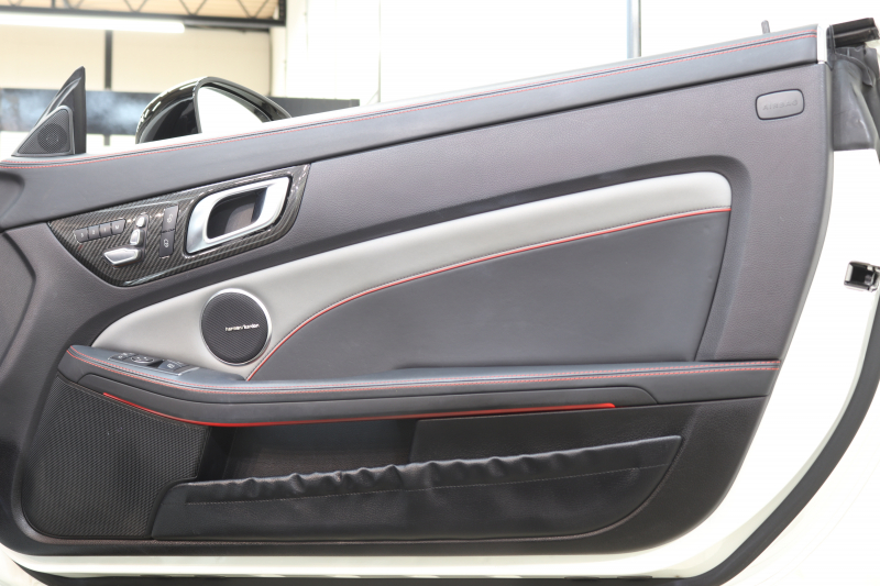 AMG SLC SLC43 ﾚｯﾄﾞｱｰﾄｴﾃﾞｨｼｮﾝ ﾚｰﾀﾞｰｾｰﾌﾃｨPKG　特別仕様車 1ｵｰﾅｰ ｷｰﾚｽｺﾞｰ 黒/銀本革 ｴｱｽｶｰﾌ ﾏｼﾞｯｸｽｶｲR HDDﾅﾋﾞTV&ｷｬﾝｾﾗｰ ｽﾏﾎ連携 harman/kardon ﾊﾞｯｸｶﾒﾗ PTS LEDﾗｲﾄ ﾚｯﾄﾞｱｸｾﾝﾄﾊﾟｰﾂ AMG専用装備&ﾁｭｰﾆﾝｸﾞ 9AT　2年保証