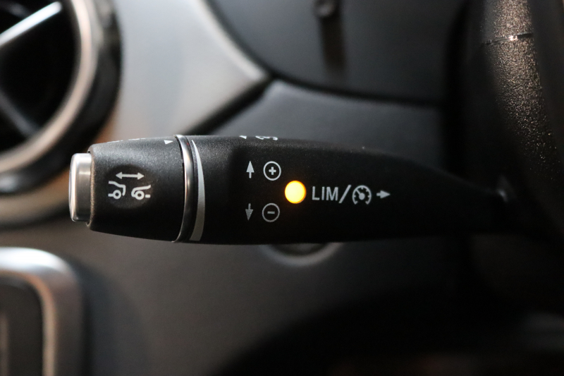 メルセデスベンツ GLA GLA220 4MATIC ﾚｰﾀﾞｰｾｰﾌﾃｨPKG　後期 ｷｰﾚｽｺﾞｰ 黒革 ｼｰﾄﾋｰﾀｰ HDDﾅﾋﾞTV ｽﾏﾎ連携 BT音楽 ﾊﾞｯｸｶﾒﾗ PTS LEDｰHﾗｲﾄ ﾌｫｸﾞﾗﾝﾌﾟ ﾊﾝｽﾞﾌﾘｰA ﾀﾞｲﾅﾐｯｸS 7AT　2年保証