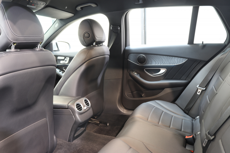 メルセデスベンツ Cクラス C200ｽﾃｰｼｮﾝﾜｺﾞﾝ AVG AMGﾗｲﾝ ﾚｰﾀﾞｰｾｰﾌﾃｨPKG　BSG搭載 後期 ｷｰﾚｽｺﾞｰ 黒革 HDDﾅﾋﾞTV ｽﾏﾎ連携 ﾊﾞｯｸｶﾒﾗ PTS LEDﾗｲﾄ 自動Rｹﾞｰﾄ AMGｴｱﾛ&18AW ﾀﾞｲﾅﾐｯｸS ｴｱｻｽ 9AT　2年保証