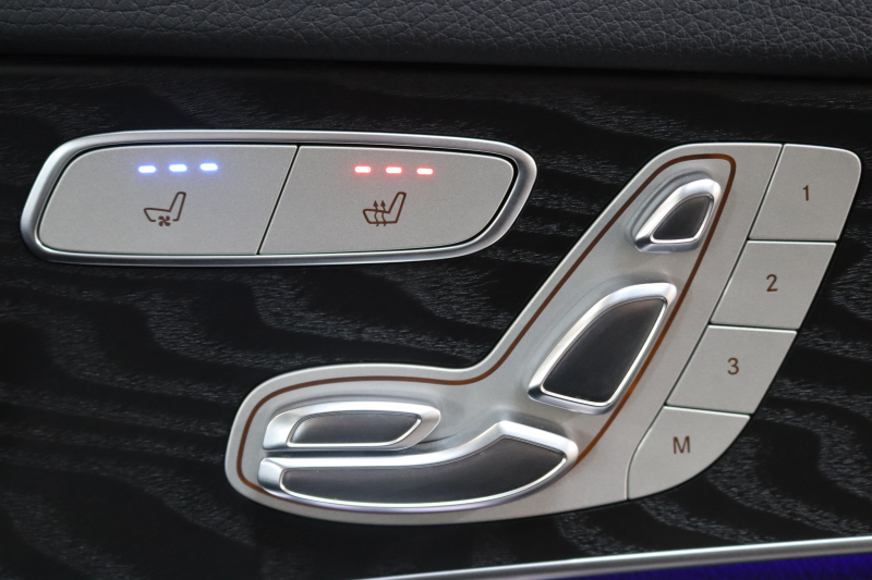 AMG GLC GLC43 4MATIC ﾚｻﾞｰｴｸｽｸﾙｰｼﾌﾞ&ﾚｰﾀﾞｰｾｰﾌﾃｨPKG　後期 1ｵｰﾅｰ 黒本革 ﾍﾞﾝﾁﾚｰﾀｰ ﾊﾟﾉﾗﾏSR ﾍｯﾄﾞｱｯﾌﾟD MBUXﾅﾋﾞTV BT音楽 ﾌﾞﾙﾒｽﾀｰ 360ｶﾒﾗ PTS LEDﾗｲﾄ ﾊﾝｽﾞﾌﾘｰA AMG専用装備&ﾁｭｰﾆﾝｸﾞ 9AT　2年保証