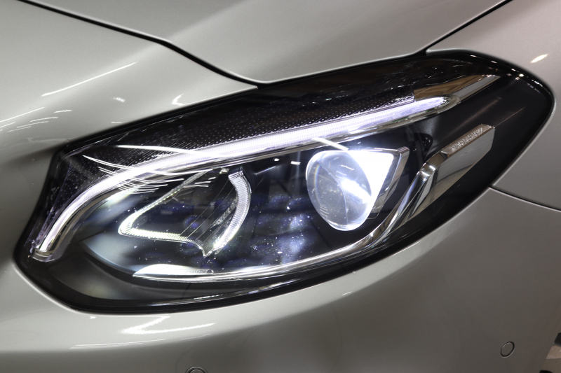 メルセデスベンツ Bクラス B250 4MATIC ｽﾎﾟｰﾂ AMGﾚｻﾞｰｴｸｽｸﾙｰｼﾌﾞ&ﾚｰﾀﾞｰｾｰﾌﾃｨPKG　後期 1ｵｰﾅｰ ｷｰﾚｽｺﾞｰ 黒本革 HDDﾅﾋﾞTV BT音楽 harman/kardon PTS LEDﾗｲﾄ AMGｴｱﾛ&18AW EASY-VARIO PLUS 7AT　2年保証