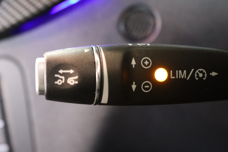 メルセデスベンツ Bクラス B250 4MATIC ｽﾎﾟｰﾂ AMGﾚｻﾞｰｴｸｽｸﾙｰｼﾌﾞ&ﾚｰﾀﾞｰｾｰﾌﾃｨPKG　後期 1ｵｰﾅｰ ｷｰﾚｽｺﾞｰ 黒本革 HDDﾅﾋﾞTV BT音楽 harman/kardon PTS LEDﾗｲﾄ AMGｴｱﾛ&18AW EASY-VARIO PLUS 7AT　2年保証