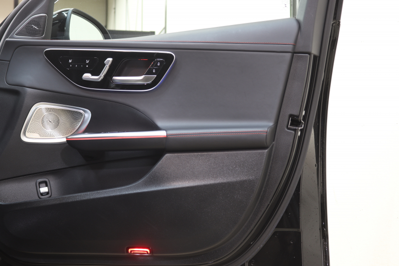 AMG Cクラス C43 4MATIC ｽﾃｰｼｮﾝﾜｺﾞﾝ AMGﾅｲﾄ&ﾚｰﾀﾞｰｾｰﾌﾃｨPKG　BSG搭載 ｷｰﾚｽｺﾞｰ 黒本革 ﾍﾞﾝﾁﾚｰﾀｰ ﾊﾟﾉﾗﾏSR ﾍｯﾄﾞｱｯﾌﾟD MBUXﾅﾋﾞTV&ARﾅﾋﾞ ｽﾏﾎ連携 ﾌﾞﾙﾒｽﾀｰ 360ｶﾒﾗ PTS LEDﾗｲﾄ 自動Rｹﾞｰﾄ AMG専用装備&ﾁｭｰﾆﾝｸﾞﾀﾞｲﾅﾐｯｸS 9AT　2年保証