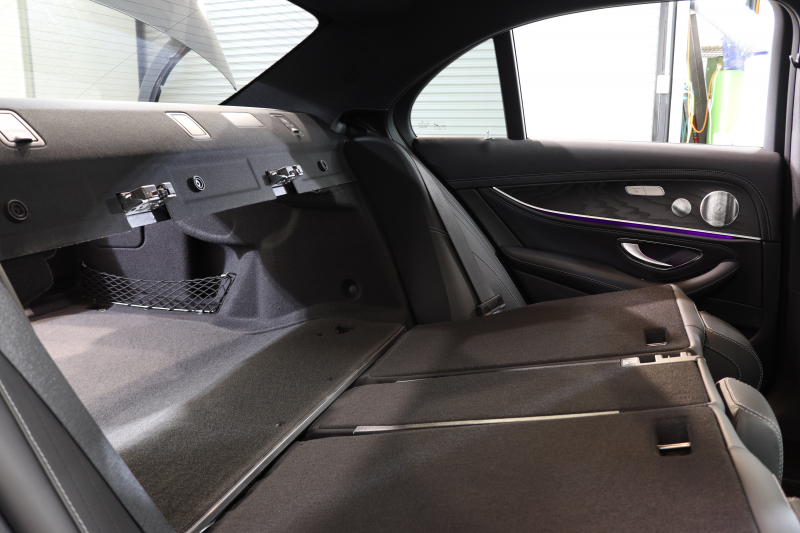 メルセデスベンツ Eクラス E220d AVG AMGﾗｲﾝ ｴｸｽｸﾙｰｼﾌﾞ&ﾚｰﾀﾞｰｾｰﾌﾃｨPKG　中期 MEｺﾈｸﾄ ｷｰﾚｽｺﾞｰ 黒本革 ｼｰﾄﾋｰﾀｰ HUD HDDﾅﾋﾞTV ｽﾏﾎ連携 ﾌﾞﾙﾒｽﾀｰ 360ｶﾒﾗ PTS LEDﾍｯﾄﾞﾗｲﾄ AMGｴｱﾛ&19AW ﾀﾞｲﾅﾐｯｸｾﾚｸﾄ ﾊﾟﾄﾞﾙｼﾌﾄ 9AT　2年保証