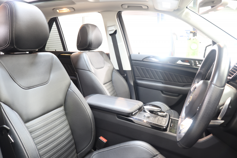 メルセデスベンツ GLE GLE350d 4MATIC ｽﾎﾟｰﾂ ﾚｰﾀﾞｰｾｰﾌﾃｨPKG　ｷｰﾚｽｺﾞｰ 黒本革 ﾊﾟﾉﾗﾏSR HDDﾅﾋﾞTV BT音楽 harman/kardon 360ｶﾒﾗ PTS LEDﾗｲﾄ 自動Rｹﾞｰﾄ AMGｴｱﾛ&20AW ﾀﾞｲﾅﾐｯｸS 9AT　2年保証