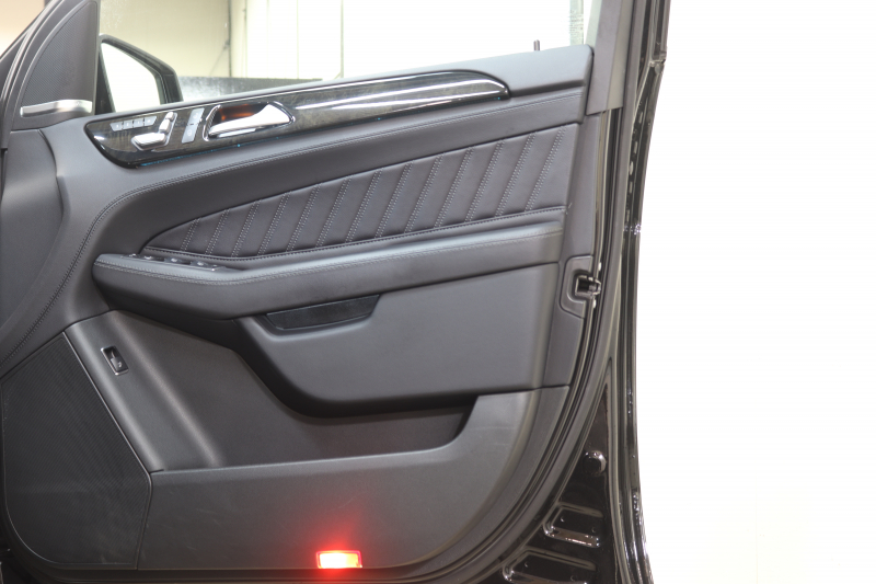 メルセデスベンツ GLE GLE350d 4MATIC ｽﾎﾟｰﾂ ﾚｰﾀﾞｰｾｰﾌﾃｨPKG　ｷｰﾚｽｺﾞｰ 黒本革 ﾊﾟﾉﾗﾏSR HDDﾅﾋﾞTV BT音楽 harman/kardon 360ｶﾒﾗ PTS LEDﾗｲﾄ 自動Rｹﾞｰﾄ AMGｴｱﾛ&20AW ﾀﾞｲﾅﾐｯｸS 9AT　2年保証