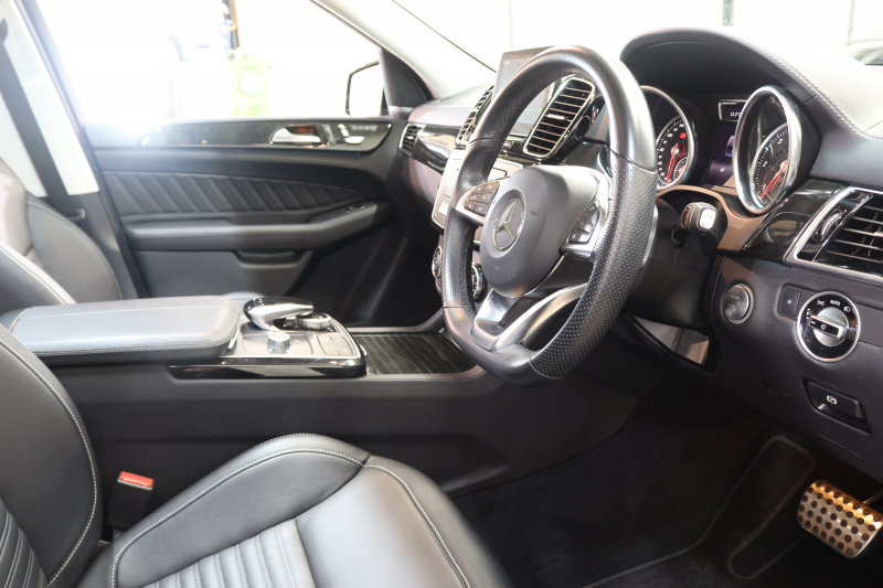 メルセデスベンツ GLE GLE350d 4MATIC ｽﾎﾟｰﾂ ﾚｰﾀﾞｰｾｰﾌﾃｨPKG　ｷｰﾚｽｺﾞｰ 黒本革 ﾊﾟﾉﾗﾏSR HDDﾅﾋﾞTV BT音楽 harman/kardon 360ｶﾒﾗ PTS LEDﾗｲﾄ 自動Rｹﾞｰﾄ AMGｴｱﾛ&20AW ﾀﾞｲﾅﾐｯｸS 9AT　2年保証