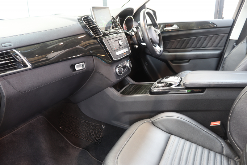 メルセデスベンツ GLE GLE350d 4MATIC ｽﾎﾟｰﾂ ﾚｰﾀﾞｰｾｰﾌﾃｨPKG　ｷｰﾚｽｺﾞｰ 黒本革 ﾊﾟﾉﾗﾏSR HDDﾅﾋﾞTV BT音楽 harman/kardon 360ｶﾒﾗ PTS LEDﾗｲﾄ 自動Rｹﾞｰﾄ AMGｴｱﾛ&20AW ﾀﾞｲﾅﾐｯｸS 9AT　2年保証