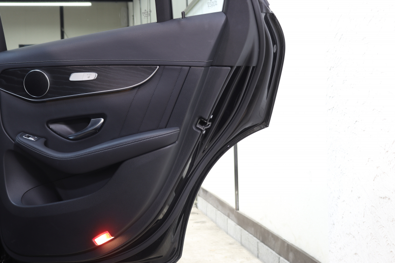 メルセデスベンツ GLC GLC220d 4MATIC AMGﾗｲﾝ ﾚｰﾀﾞｰｾｰﾌﾃｨPKG　後期 ｷｰﾚｽｺﾞｰ ﾌﾞﾗｯｸﾚｻﾞｰDINAMICAｼｰﾄ ﾊﾟﾉﾗﾏSR MBUXﾅﾋﾞTV BT音楽 360ｶﾒﾗ PTS LEDﾗｲﾄ ﾊﾝｽﾞﾌﾘｰA AMGｴｱﾛ&19AW ｴｱｻｽ ﾜｲﾔﾚｽ充電 9AT　2年保証