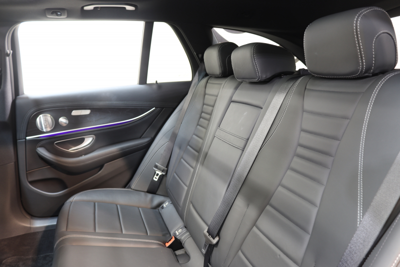 メルセデスベンツ Eクラス E300ｽﾃｰｼｮﾝﾜｺﾞﾝ AVG ｽﾎﾟｰﾂ ｴｸｽｸﾙｰｼﾌﾞ&ﾚｰﾀﾞｰｾｰﾌﾃｨPKG　中期 NEWｽﾃｱﾘﾝｸﾞ ｷｰﾚｽｺﾞｰ 黒本革 ﾊﾟﾉﾗﾏSR ﾍｯﾄﾞｱｯﾌﾟD HDDﾅﾋﾞTV ｽﾏﾎ連携 ﾌﾞﾙﾒｽﾀｰ 360ｶﾒﾗ PTS LEDﾗｲﾄ ﾊﾝｽﾞﾌﾘｰA AMGｴｱﾛ&19AW ﾀﾞｲﾅﾐｯｸS 9AT　2年保証