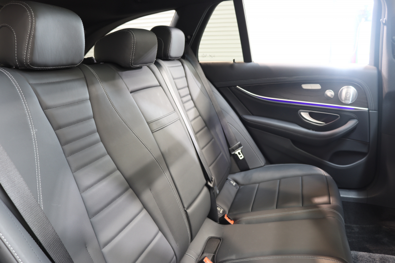 メルセデスベンツ Eクラス E300ｽﾃｰｼｮﾝﾜｺﾞﾝ AVG ｽﾎﾟｰﾂ ｴｸｽｸﾙｰｼﾌﾞ&ﾚｰﾀﾞｰｾｰﾌﾃｨPKG　中期 NEWｽﾃｱﾘﾝｸﾞ ｷｰﾚｽｺﾞｰ 黒本革 ﾊﾟﾉﾗﾏSR ﾍｯﾄﾞｱｯﾌﾟD HDDﾅﾋﾞTV ｽﾏﾎ連携 ﾌﾞﾙﾒｽﾀｰ 360ｶﾒﾗ PTS LEDﾗｲﾄ ﾊﾝｽﾞﾌﾘｰA AMGｴｱﾛ&19AW ﾀﾞｲﾅﾐｯｸS 9AT　2年保証