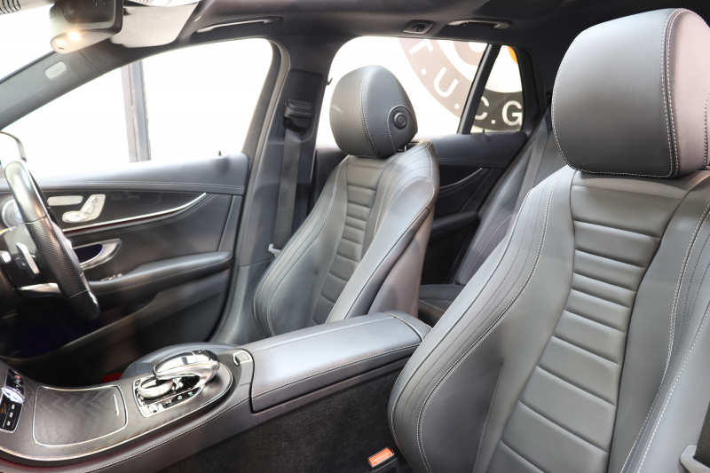 メルセデスベンツ Eクラス E300ｽﾃｰｼｮﾝﾜｺﾞﾝ AVG ｽﾎﾟｰﾂ ｴｸｽｸﾙｰｼﾌﾞ&ﾚｰﾀﾞｰｾｰﾌﾃｨPKG　中期 NEWｽﾃｱﾘﾝｸﾞ ｷｰﾚｽｺﾞｰ 黒本革 ﾊﾟﾉﾗﾏSR ﾍｯﾄﾞｱｯﾌﾟD HDDﾅﾋﾞTV ｽﾏﾎ連携 ﾌﾞﾙﾒｽﾀｰ 360ｶﾒﾗ PTS LEDﾗｲﾄ ﾊﾝｽﾞﾌﾘｰA AMGｴｱﾛ&19AW ﾀﾞｲﾅﾐｯｸS 9AT　2年保証