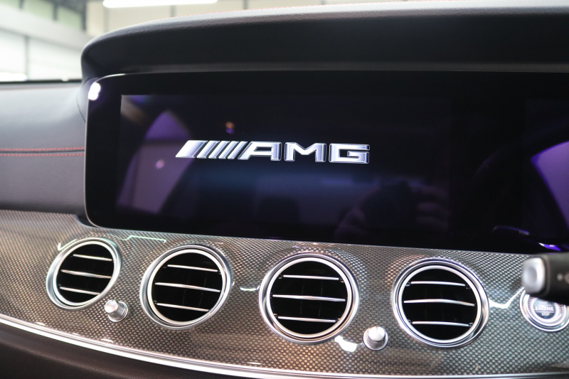 AMG Eクラス E53 4MATIC+ ｴｸｽｸﾙｰｼﾌﾞ&ﾚｰﾀﾞｰｾｰﾌﾃｨPKG　ISG搭載 後期 1ｵｰﾅｰ 黒本革 ﾍﾞﾝﾁﾚｰﾀｰ ﾊﾟﾉﾗﾏSR ﾍｯﾄﾞｱｯﾌﾟD MBUXﾅﾋﾞTV ｽﾏﾎ連携 ﾌﾞﾙﾒｽﾀｰ 360ｶﾒﾗ PTS LEDﾗｲﾄ 自動ﾄﾗﾝｸ AMG専用装備&ﾁｭｰﾆﾝｸﾞ ｸﾛｰｼﾞﾝｸﾞS 9AT　2年保証