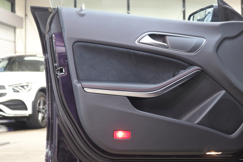 メルセデスベンツ CLAクラス CLA180 AMGﾗｲﾝ ﾍﾞｰｼｯｸ&ﾚｰﾀﾞｰｾｰﾌﾃｨPKG　中期 ｷｰﾚｽｺﾞｰ ﾌﾞﾗｯｸﾚｻﾞｰDINAMICAｼｰﾄ ｼｰﾄﾋｰﾀｰ HDDﾅﾋﾞTV BT音楽 ﾊﾞｯｸｶﾒﾗ PTS ｷｾﾉﾝﾗｲﾄ AMGｴｱﾛ&18AW 7AT 希少色ﾉｰｻﾞﾝﾗｲﾂﾌﾞﾗｯｸ　2年保証