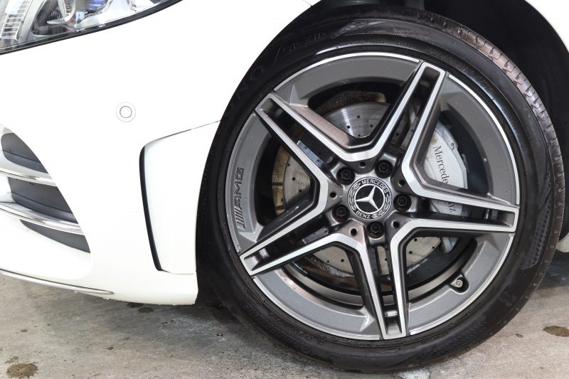 メルセデスベンツ Cクラス C200 4MATIC AVG AMGﾗｲﾝ ﾚｰﾀﾞｰｾｰﾌﾃｨPKG　BSG搭載 後期 ｷｰﾚｽｺﾞｰ 黒革 HDDﾅﾋﾞTV ｽﾏﾎ連携 ﾊﾞｯｸｶﾒﾗ PTS LEDﾗｲﾄ AMGｴｱﾛ&18AW ﾀﾞｲﾅﾐｯｸS ｴｱｻｽ 9AT　2年保証