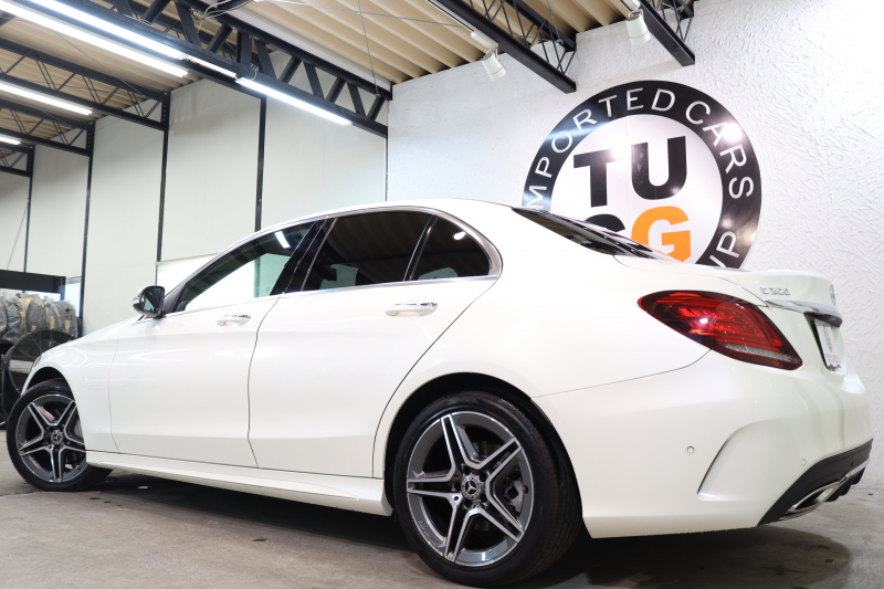 メルセデスベンツ Cクラス C200 4MATIC AVG AMGﾗｲﾝ ﾚｰﾀﾞｰｾｰﾌﾃｨPKG　BSG搭載 後期 ｷｰﾚｽｺﾞｰ 黒革 HDDﾅﾋﾞTV ｽﾏﾎ連携 ﾊﾞｯｸｶﾒﾗ PTS LEDﾗｲﾄ AMGｴｱﾛ&18AW ﾀﾞｲﾅﾐｯｸS ｴｱｻｽ 9AT　2年保証
