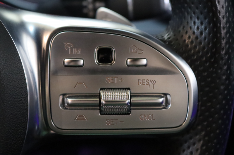 メルセデスベンツ Cクラス C200 4MATIC AVG AMGﾗｲﾝ ﾚｰﾀﾞｰｾｰﾌﾃｨPKG　BSG搭載 後期 ｷｰﾚｽｺﾞｰ 黒革 HDDﾅﾋﾞTV ｽﾏﾎ連携 ﾊﾞｯｸｶﾒﾗ PTS LEDﾗｲﾄ AMGｴｱﾛ&18AW ﾀﾞｲﾅﾐｯｸS ｴｱｻｽ 9AT　2年保証