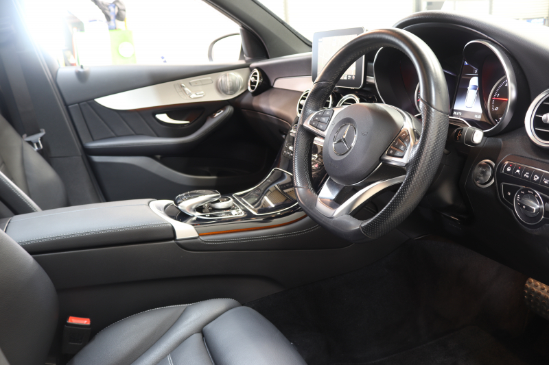 メルセデスベンツ GLC GLC220d 4MATIC ｽﾎﾟｰﾂ 本革仕様 ﾚｰﾀﾞｰｾｰﾌﾃｨPKG　MEｺﾈｸﾄ ｷｰﾚｽｺﾞｰ ﾌﾞﾗｯｸﾚｻﾞｰｼｰﾄ ﾊﾟﾉﾗﾏSR ﾍｯﾄﾞｱｯﾌﾟD HDDﾅﾋﾞTV BT音楽 ﾌﾞﾙﾒｽﾀｰ 360ｶﾒﾗ PTS LEDﾗｲﾄ ﾊﾝｽﾞﾌﾘｰA AMGｴｱﾛ&19AW ｴｱﾊﾞﾗﾝｽPKG ﾀﾞｲﾅﾐｯｸｾﾚｸﾄ 9AT　2年保証