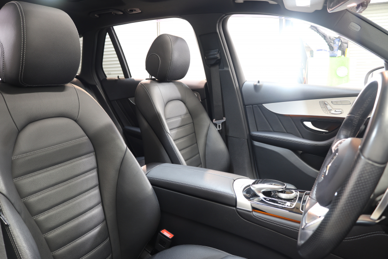 メルセデスベンツ GLC GLC220d 4MATIC ｽﾎﾟｰﾂ 本革仕様 ﾚｰﾀﾞｰｾｰﾌﾃｨPKG　MEｺﾈｸﾄ ｷｰﾚｽｺﾞｰ ﾌﾞﾗｯｸﾚｻﾞｰｼｰﾄ ﾊﾟﾉﾗﾏSR ﾍｯﾄﾞｱｯﾌﾟD HDDﾅﾋﾞTV BT音楽 ﾌﾞﾙﾒｽﾀｰ 360ｶﾒﾗ PTS LEDﾗｲﾄ ﾊﾝｽﾞﾌﾘｰA AMGｴｱﾛ&19AW ｴｱﾊﾞﾗﾝｽPKG ﾀﾞｲﾅﾐｯｸｾﾚｸﾄ 9AT　2年保証