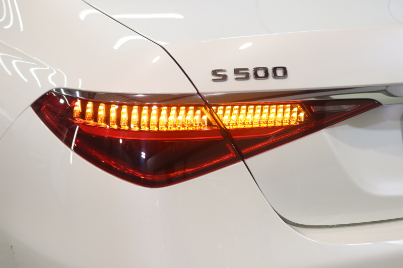 メルセデスベンツ Sクラス S500 4MATIC AMGﾗｲﾝ ﾚｻﾞｰｴｸｽｸﾙｰｼﾌﾞ&ﾚｰﾀﾞｰｾｰﾌﾃｨPKG　ISG搭載 ｷｰﾚｽｺﾞｰ 茶/黒本革 ﾍﾞﾝﾁﾚｰﾀｰ ﾊﾟﾉﾗﾏSR ﾍｯﾄﾞｱｯﾌﾟD MBUXﾅﾋﾞTV ｽﾏﾎ連携 ﾌﾞﾙﾒｽﾀｰ 360ｶﾒﾗ PTS LEDﾗｲﾄ ﾊﾝｽﾞﾌﾘｰA AMGｴｱﾛ&20AW ﾜｲﾔﾚｽ充電 9AT　2年保証