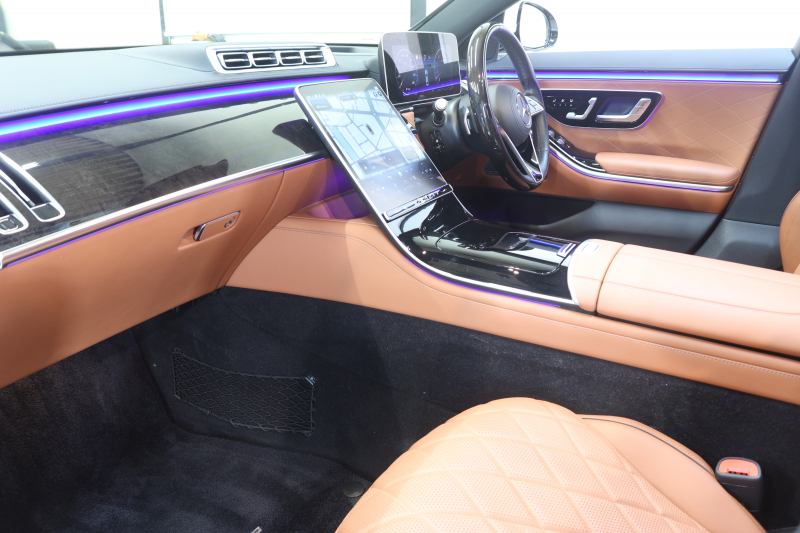 メルセデスベンツ Sクラス S500 4MATIC AMGﾗｲﾝ ﾚｻﾞｰｴｸｽｸﾙｰｼﾌﾞ&ﾚｰﾀﾞｰｾｰﾌﾃｨPKG　ISG搭載 ｷｰﾚｽｺﾞｰ 茶/黒本革 ﾍﾞﾝﾁﾚｰﾀｰ ﾊﾟﾉﾗﾏSR ﾍｯﾄﾞｱｯﾌﾟD MBUXﾅﾋﾞTV ｽﾏﾎ連携 ﾌﾞﾙﾒｽﾀｰ 360ｶﾒﾗ PTS LEDﾗｲﾄ ﾊﾝｽﾞﾌﾘｰA AMGｴｱﾛ&20AW ﾜｲﾔﾚｽ充電 9AT　2年保証