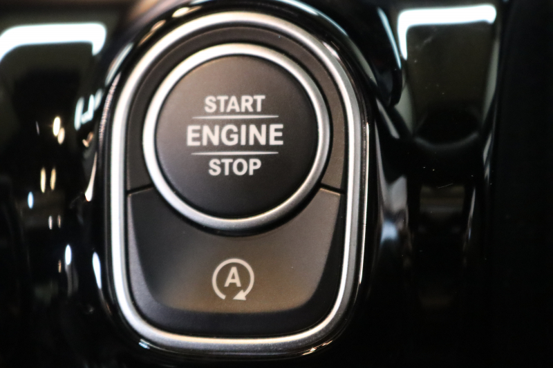 メルセデスベンツ Aクラス A250 4MATIC ｾﾀﾞﾝ AMGﾗｲﾝ ﾚｻﾞｰｴｸｽｸﾙｰｼﾌﾞ&ｱﾄﾞﾊﾞﾝｽﾄﾞ&ﾅﾋﾞｹﾞｰｼｮﾝ&ﾚｰﾀﾞｰｾｰﾌﾃｨPKG　ｷｰﾚｽｺﾞｰ 灰/黒本革 ﾊﾟﾉﾗﾏSR ﾍｯﾄﾞｱｯﾌﾟD MBUXﾅﾋﾞTV BT音楽 ｱﾄﾞﾊﾞﾝｽﾄﾞｻｳﾝﾄﾞ 360ｶﾒﾗ PTS LEDﾗｲﾄ AMGｴｱﾛ&18AW ﾜｲﾔﾚｽ充電　2年保証