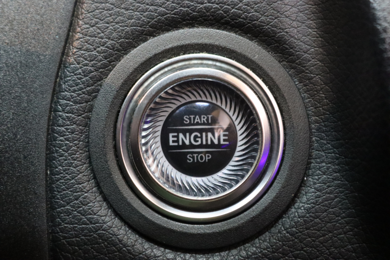メルセデスベンツ Cクラス C220dｽﾃｰｼｮﾝﾜｺﾞﾝ AVG AMGﾗｲﾝ ﾚｰﾀﾞｰｾｰﾌﾃｨPKG　後期 MEｺﾈｸﾄ ｷｰﾚｽｺﾞｰ 黒革 HDDﾅﾋﾞTV ｽﾏﾎ連携 ﾊﾞｯｸｶﾒﾗ PTS LEDﾗｲﾄ 自動Rｹﾞｰﾄ AMGｴｱﾛ&18AW ｴｱｻｽ 9AT　2年保証