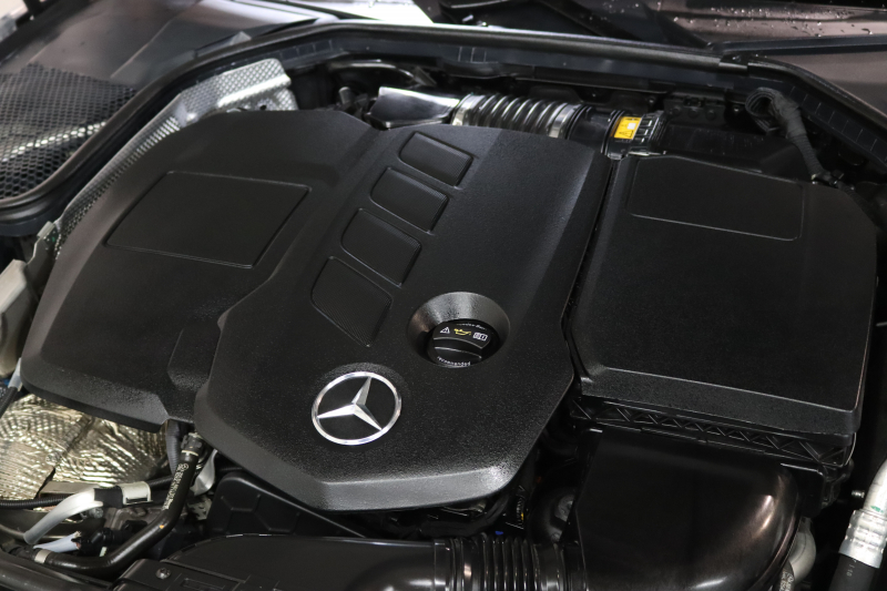 メルセデスベンツ Cクラス C220dｽﾃｰｼｮﾝﾜｺﾞﾝ AVG AMGﾗｲﾝ ﾚｰﾀﾞｰｾｰﾌﾃｨPKG　後期 MEｺﾈｸﾄ ｷｰﾚｽｺﾞｰ 黒革 HDDﾅﾋﾞTV ｽﾏﾎ連携 ﾊﾞｯｸｶﾒﾗ PTS LEDﾗｲﾄ 自動Rｹﾞｰﾄ AMGｴｱﾛ&18AW ｴｱｻｽ 9AT　2年保証