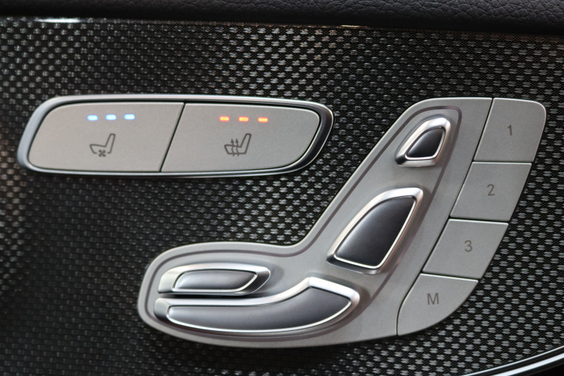 AMG Eクラス E53 4MATIC+ ｸｰﾍﾟ ｴｸｽｸﾙｰｼﾌﾞ&ﾚｰﾀﾞｰｾｰﾌﾃｨPKG　ISG搭載 後期 1ｵｰﾅｰ ｷｰﾚｽｺﾞｰ 赤/黒本革 ﾍﾞﾝﾁﾚｰﾀｰ ﾊﾟﾉﾗﾏSR HUD MBUXﾅﾋﾞTV ｽﾏﾎ連携 ﾌﾞﾙﾒｽﾀｰ 360ｶﾒﾗ PTS LEDﾗｲﾄ ﾊﾝｽﾞﾌﾘｰA AMG専用装備&ﾁｭｰﾆﾝｸﾞ 9AT 希少色ｸﾞﾗﾌｧｲﾄｸﾞﾚｰ  2年保証