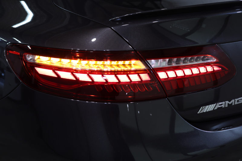 AMG Eクラス E53 4MATIC+ ｸｰﾍﾟ ｴｸｽｸﾙｰｼﾌﾞ&ﾚｰﾀﾞｰｾｰﾌﾃｨPKG　ISG搭載 後期 1ｵｰﾅｰ ｷｰﾚｽｺﾞｰ 赤/黒本革 ﾍﾞﾝﾁﾚｰﾀｰ ﾊﾟﾉﾗﾏSR HUD MBUXﾅﾋﾞTV ｽﾏﾎ連携 ﾌﾞﾙﾒｽﾀｰ 360ｶﾒﾗ PTS LEDﾗｲﾄ ﾊﾝｽﾞﾌﾘｰA AMG専用装備&ﾁｭｰﾆﾝｸﾞ 9AT 希少色ｸﾞﾗﾌｧｲﾄｸﾞﾚｰ  2年保証