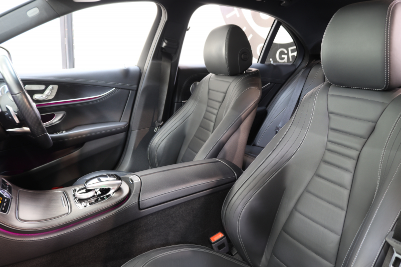 メルセデスベンツ Eクラス E200 AVG AMGﾗｲﾝ ｴｸｽｸﾙｰｼﾌﾞ&ﾚｰﾀﾞｰｾｰﾌﾃｨPKG　BSG搭載 中期 NEWｽﾃｱﾘﾝｸﾞ ｷｰﾚｽｺﾞｰ 黒本革 ﾍｯﾄﾞｱｯﾌﾟD HDDﾅﾋﾞTV ｽﾏﾎ連携 ﾌﾞﾙﾒｽﾀｰ 360ｶﾒﾗ PTS LEDﾗｲﾄ 自動ﾄﾗﾝｸ AMGｴｱﾛ&19AW 9AT　2年保証