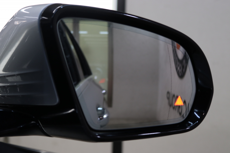 メルセデスベンツ Eクラス E200 AVG AMGﾗｲﾝ ｴｸｽｸﾙｰｼﾌﾞ&ﾚｰﾀﾞｰｾｰﾌﾃｨPKG　BSG搭載 中期 NEWｽﾃｱﾘﾝｸﾞ ｷｰﾚｽｺﾞｰ 黒本革 ﾍｯﾄﾞｱｯﾌﾟD HDDﾅﾋﾞTV ｽﾏﾎ連携 ﾌﾞﾙﾒｽﾀｰ 360ｶﾒﾗ PTS LEDﾗｲﾄ 自動ﾄﾗﾝｸ AMGｴｱﾛ&19AW 9AT　2年保証